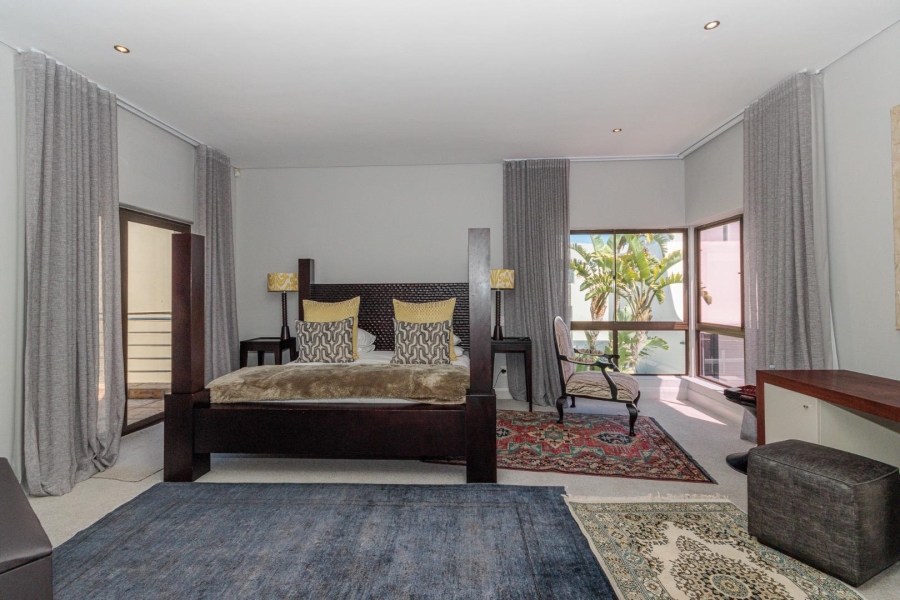 8 Bedroom Property for Sale in Sunset Beach Western Cape